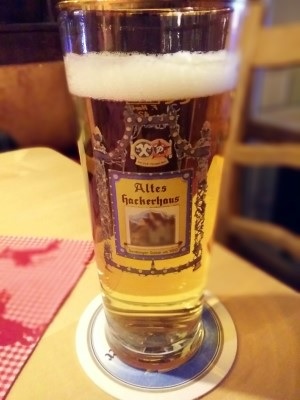 Hacker-Pschorr Münchner Hell 